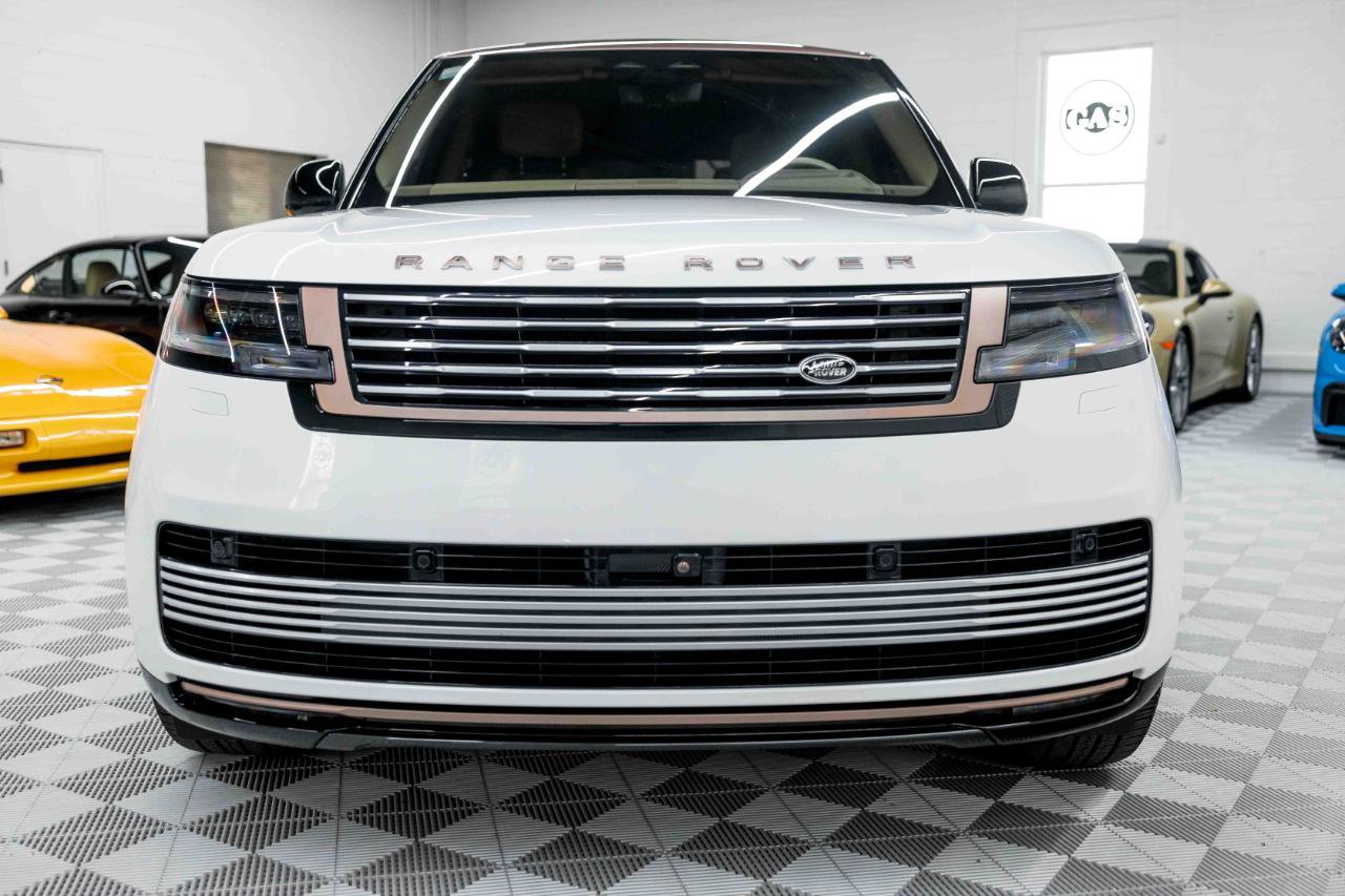 2024 Land Rover Range Rover SV