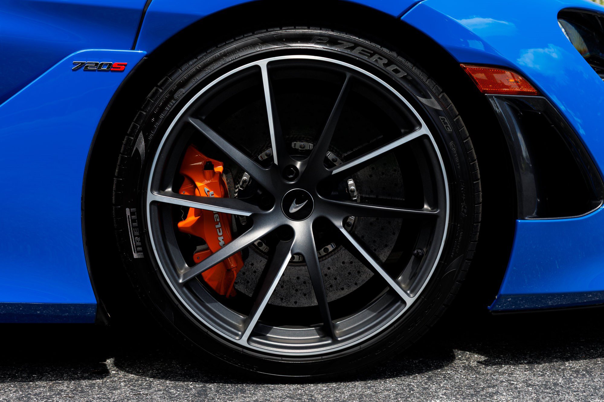 Used 2019 McLaren 720S Luxury photo 20