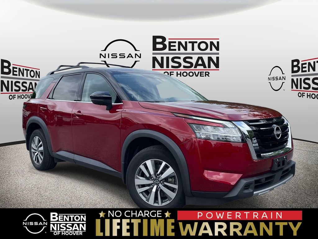 Used 2023 Nissan Pathfinder SL