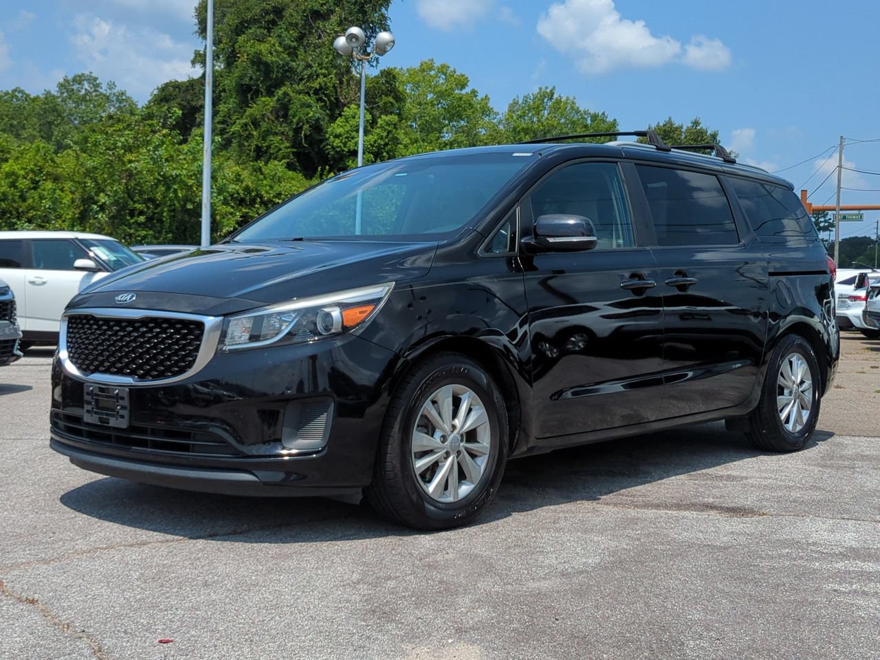 Used 2017 Kia Sedona LX w/ LX Essentials Premium Package