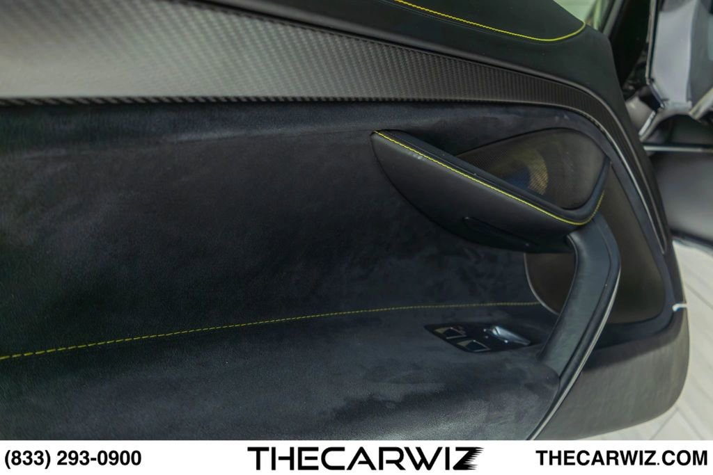 Used 2018 McLaren 720S Performance photo 39