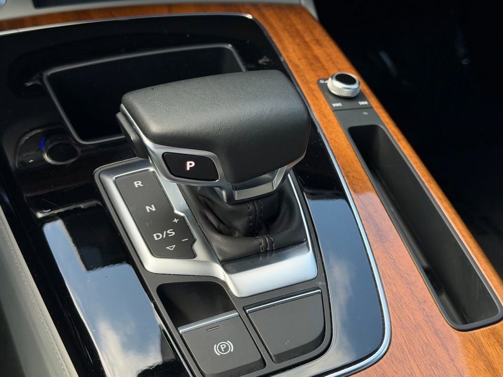 2023 Audi Q5 2.0T Premium Plus