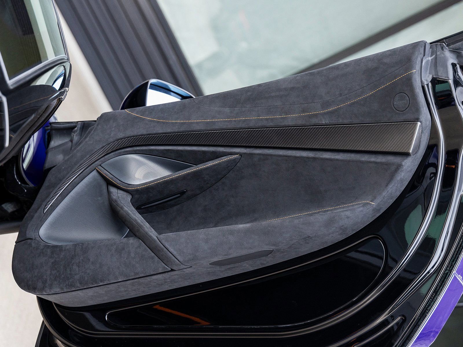 Used 2022 McLaren 765LT photo 37