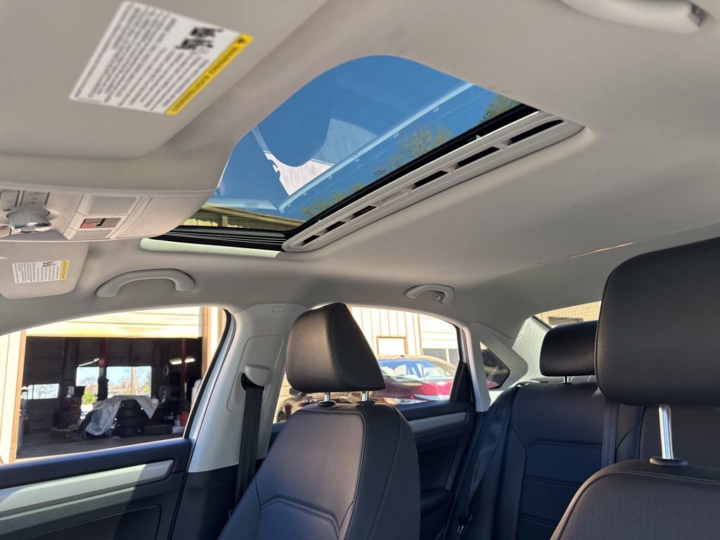 2022 Volkswagen Passat 2.0T SE