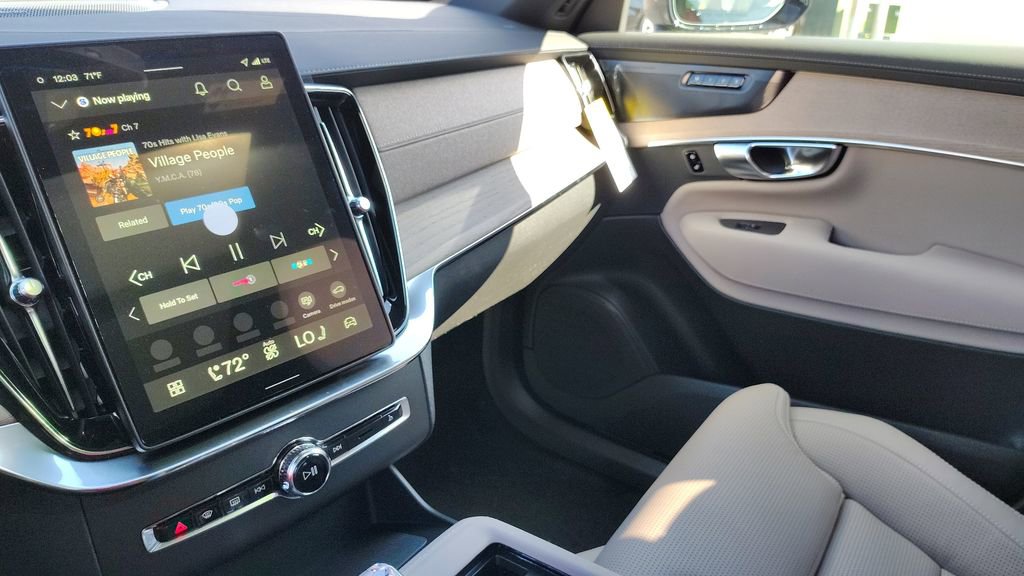 2026 Volvo Xc90 B6 Ultra