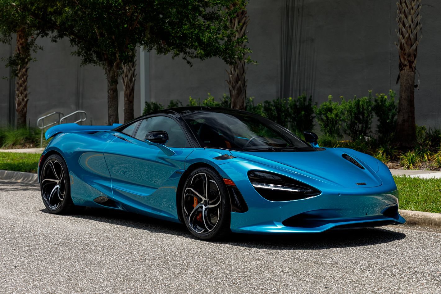 Used 2025 McLaren 750S photo 8