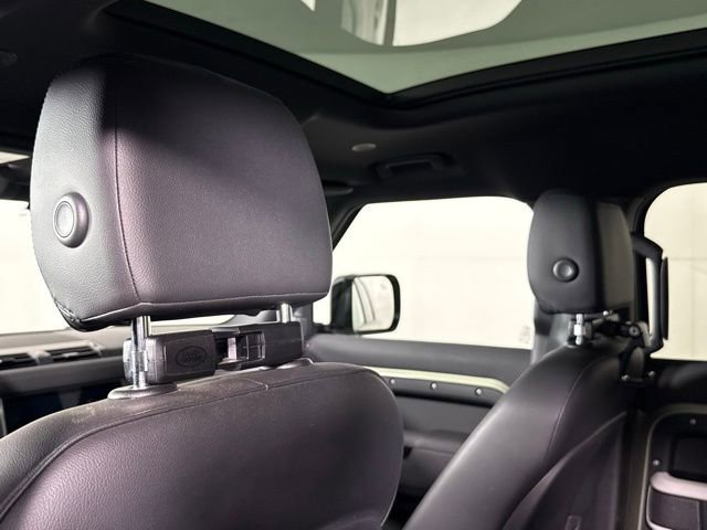2023 Land Rover Defender 110 X-Dynamic SE