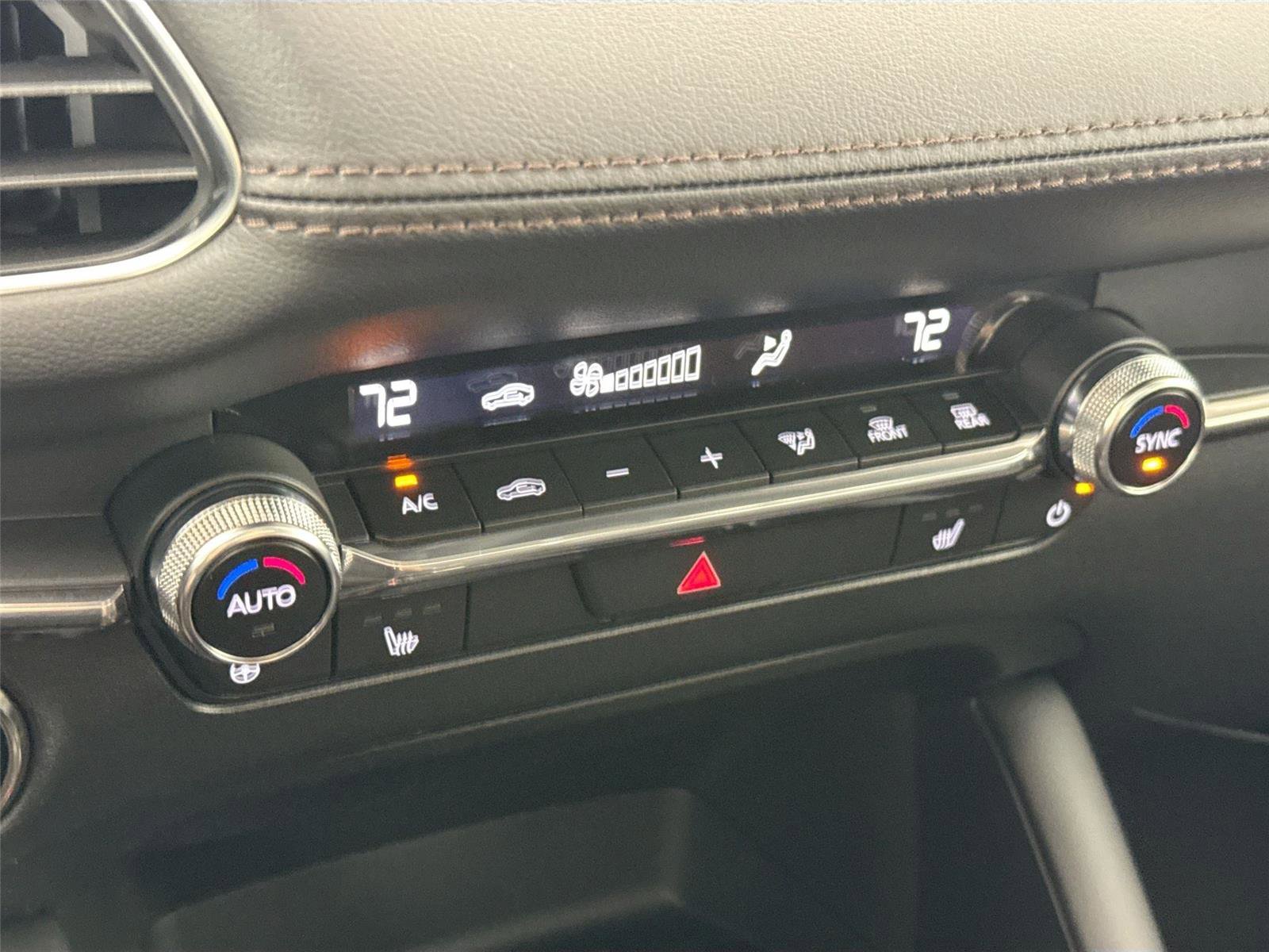 2026 MAZDA Mazda3 Hatchback w/Premium Plus Pkg