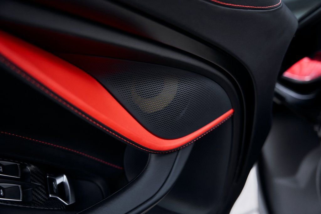 Used 2021 McLaren 720S Performance photo 40