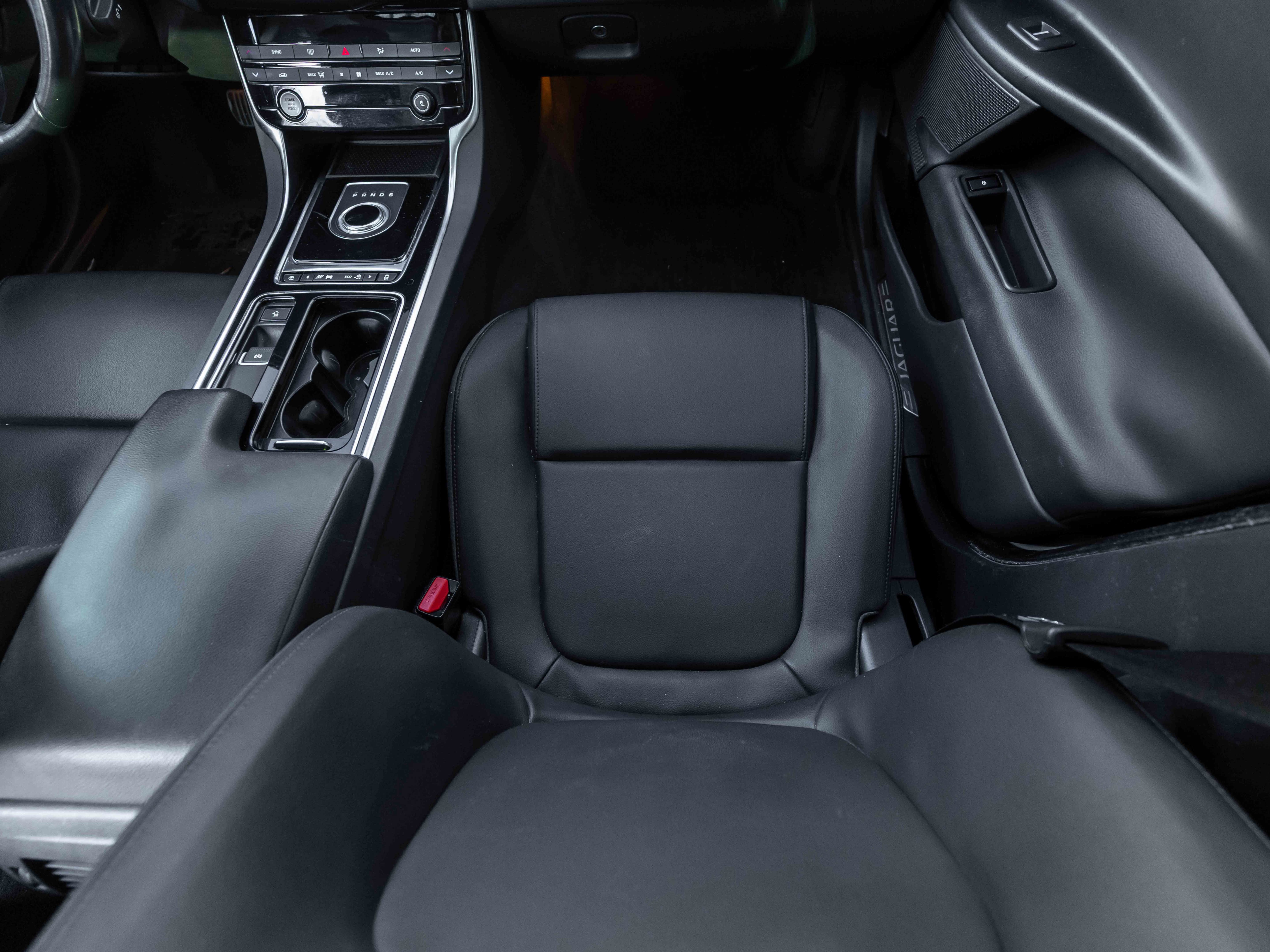 2019 Jaguar XE Premium