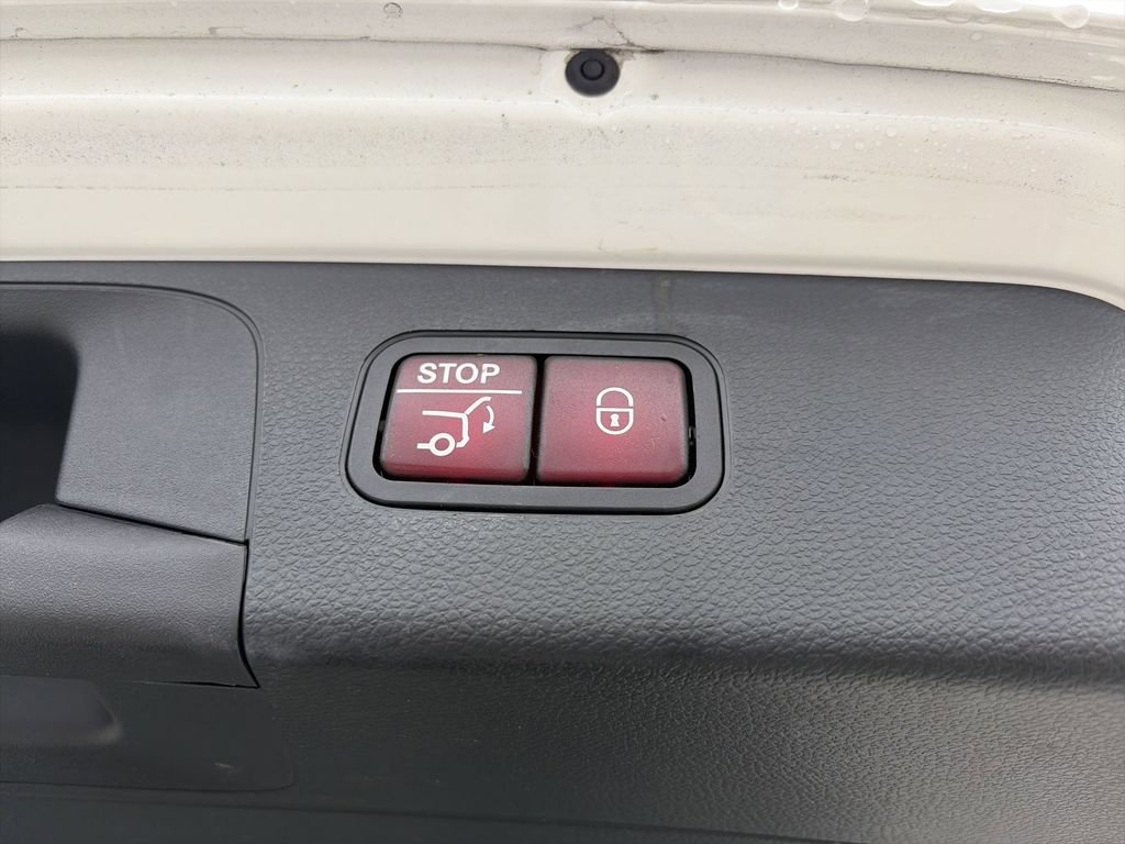 2020 Mercedes-Benz GLC 300