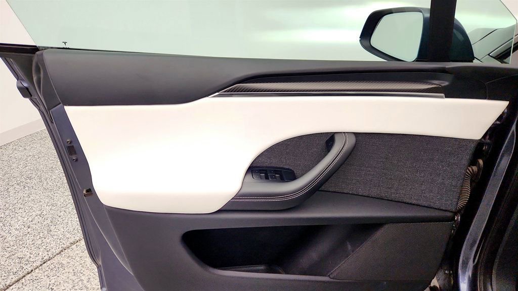 2022 Tesla Model X Plaid