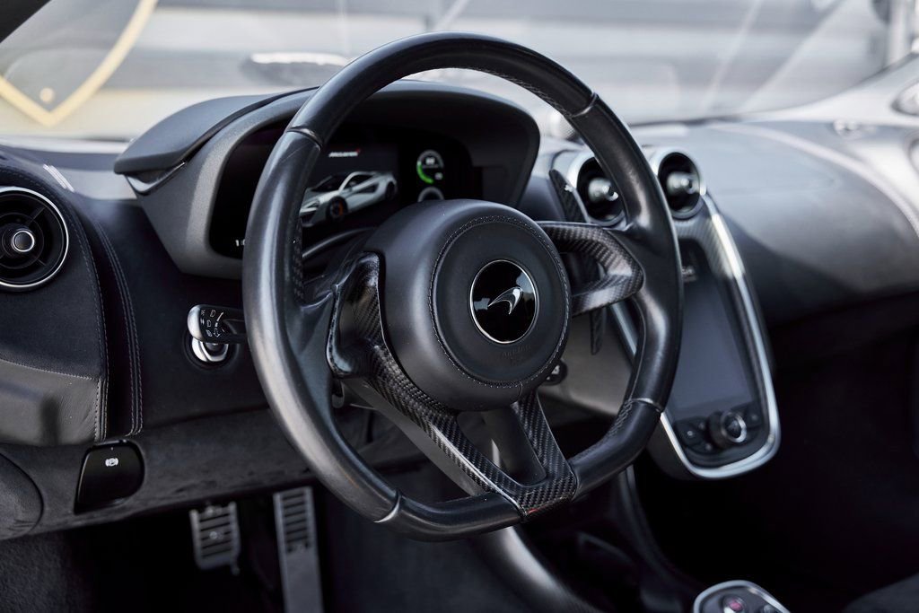 Used 2019 McLaren 600LT photo 34