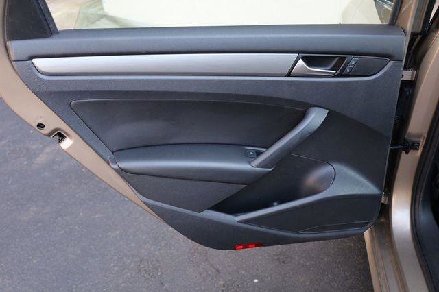 2015 Volkswagen Passat TDI SE