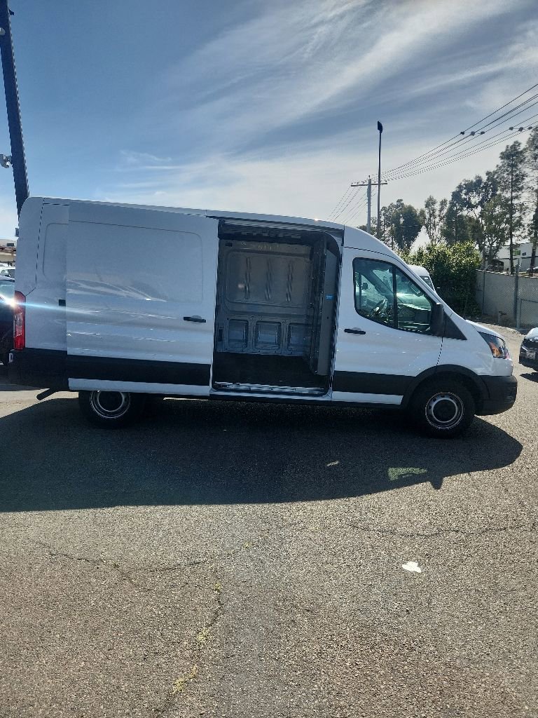 2023 Ford Transit 250 Medium Roof