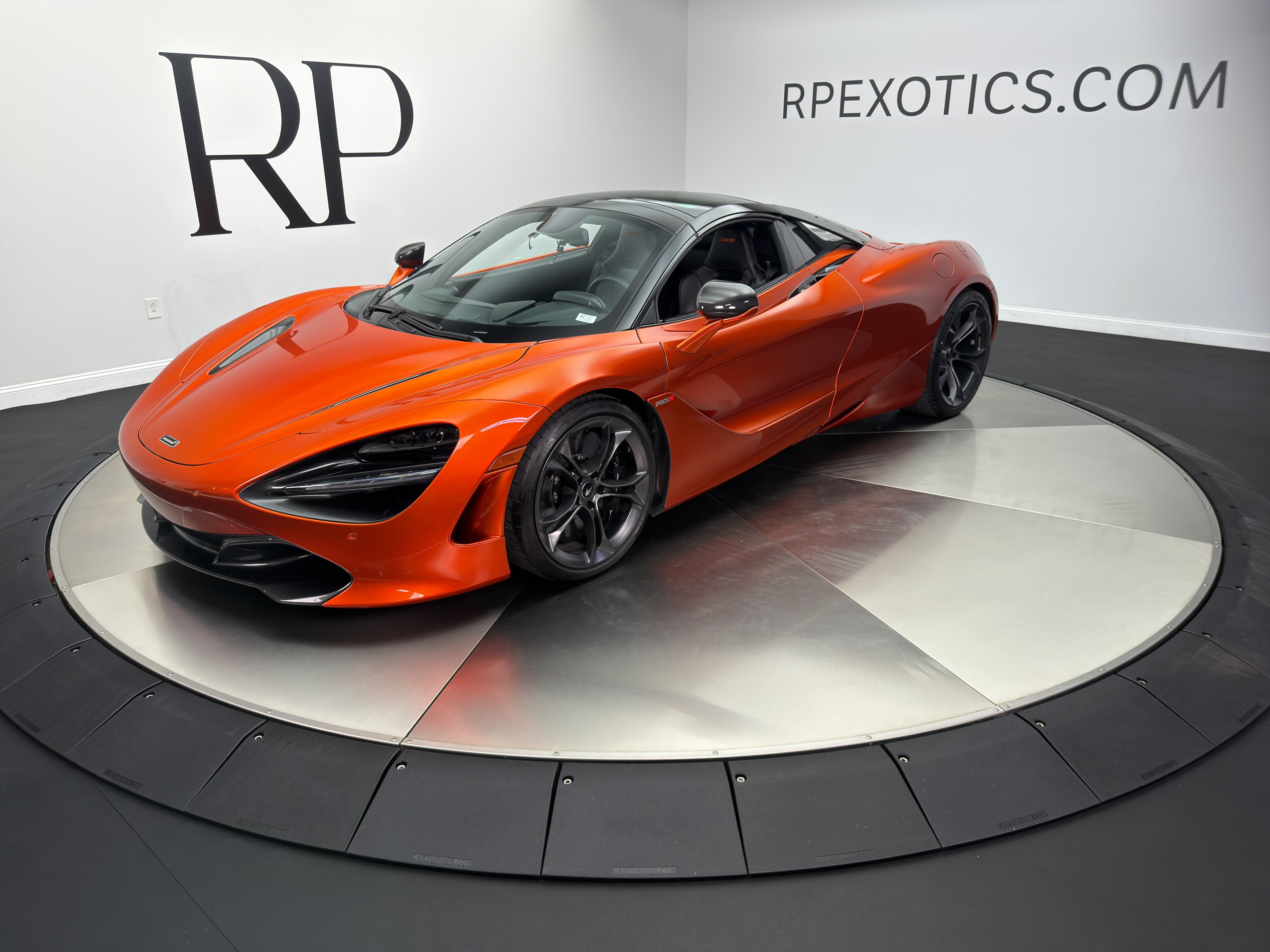 Used 2020 McLaren 720S Spider photo 10
