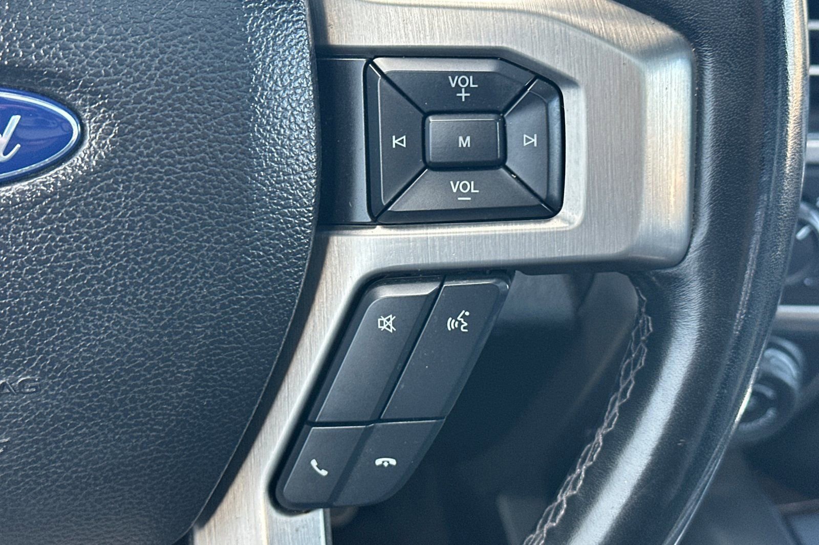 2017 Ford F150 Platinum