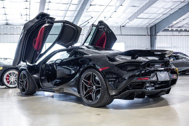Used 2018 McLaren 720S Performance photo 4