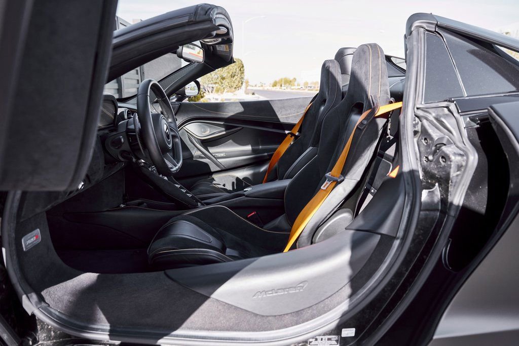 Used 2020 McLaren 720S Spider photo 32