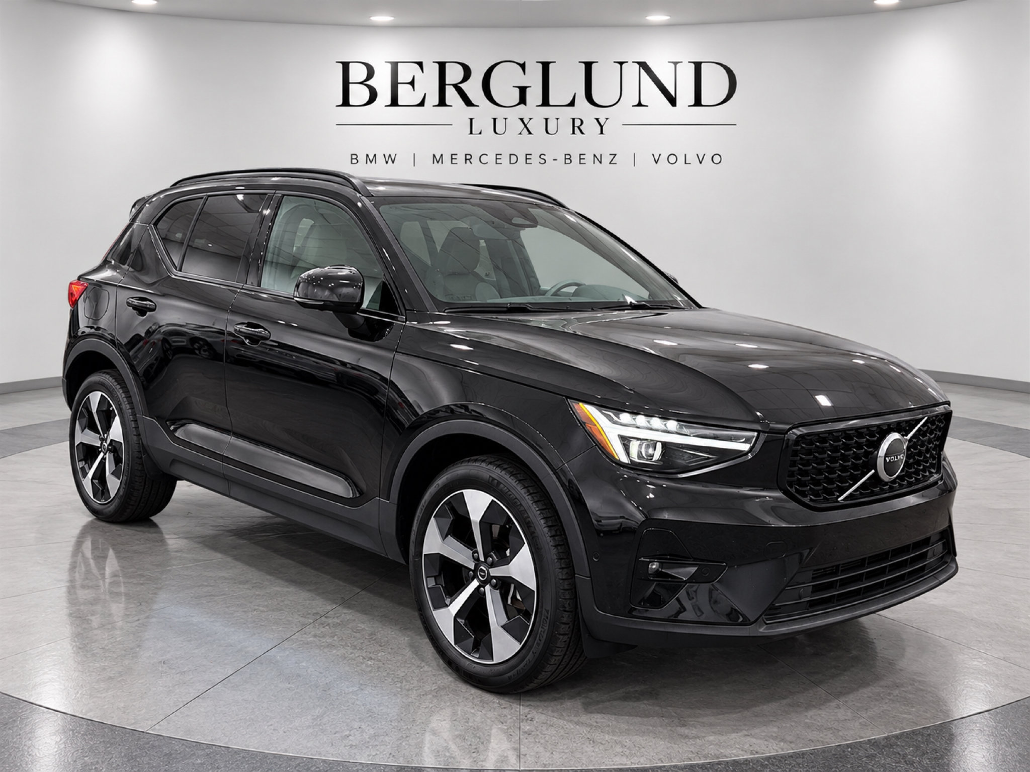 Used 2026 Volvo XC40 B5 Plus