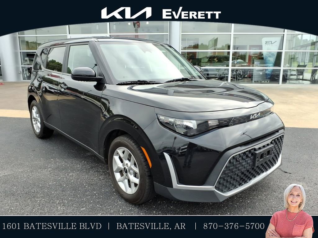 Used 2023 Kia Soul LX w/ LX Technology Package