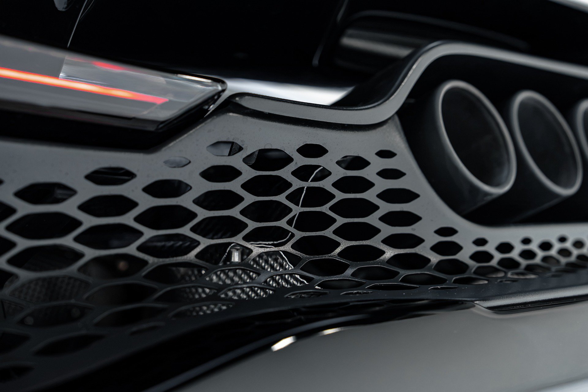 Used 2022 McLaren 765LT photo 46