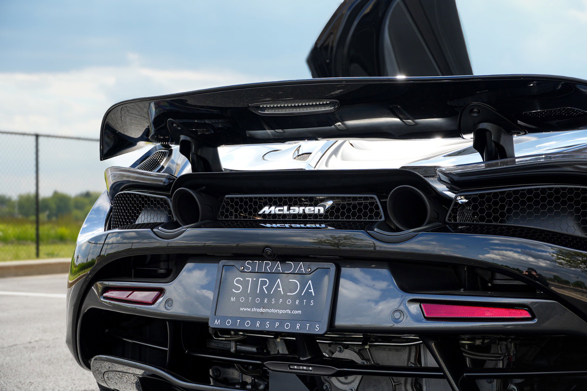 Used 2020 McLaren 720S Luxury photo 23