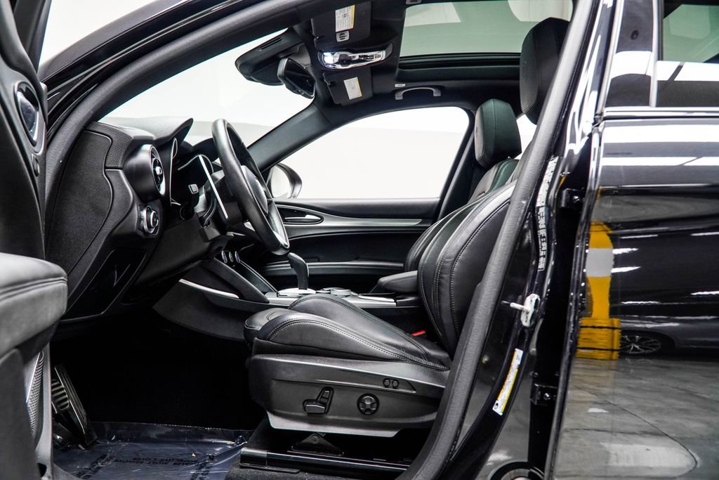 2023 Alfa Romeo Stelvio Veloce