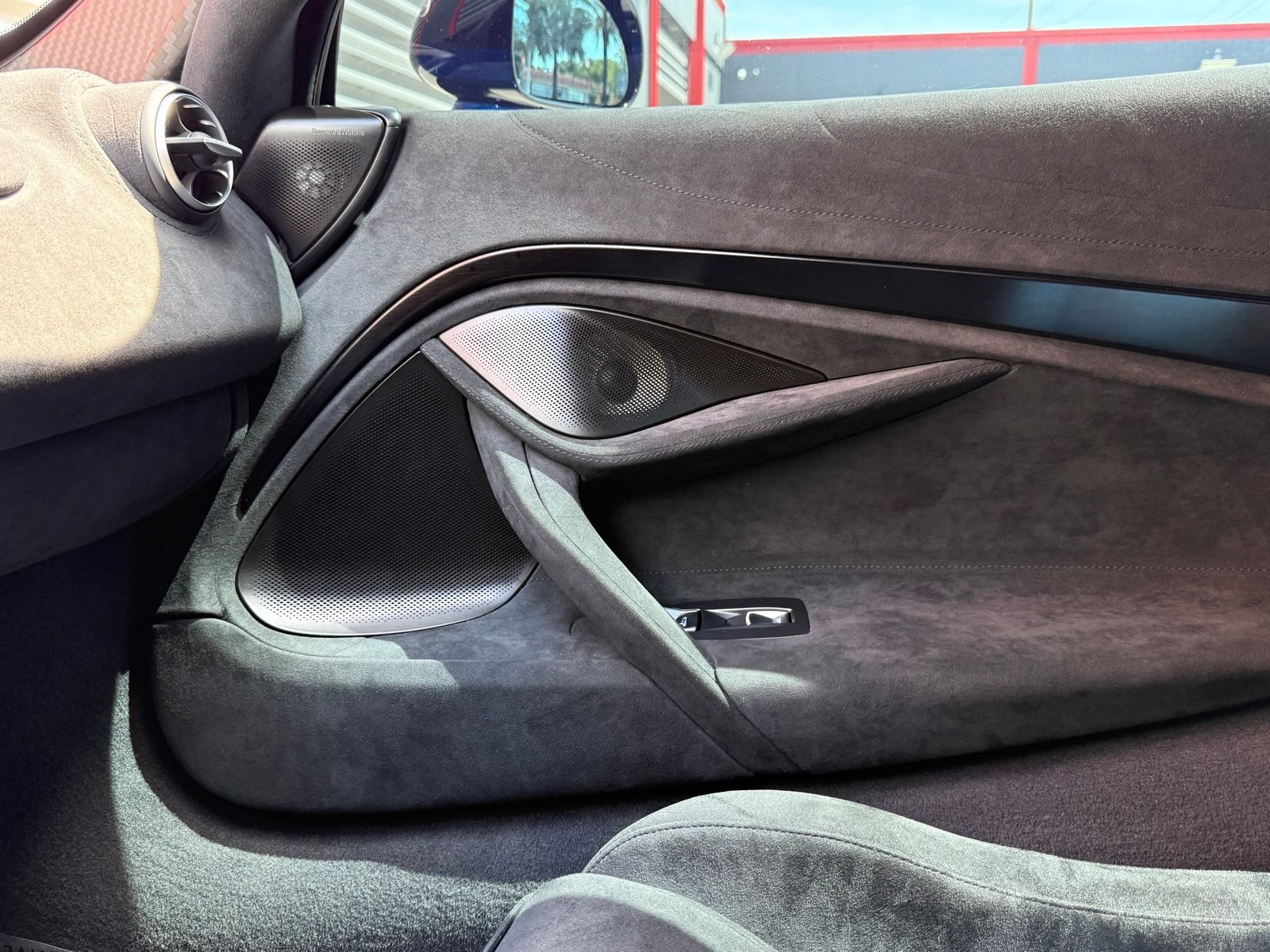 Used 2024 McLaren 750S photo 35