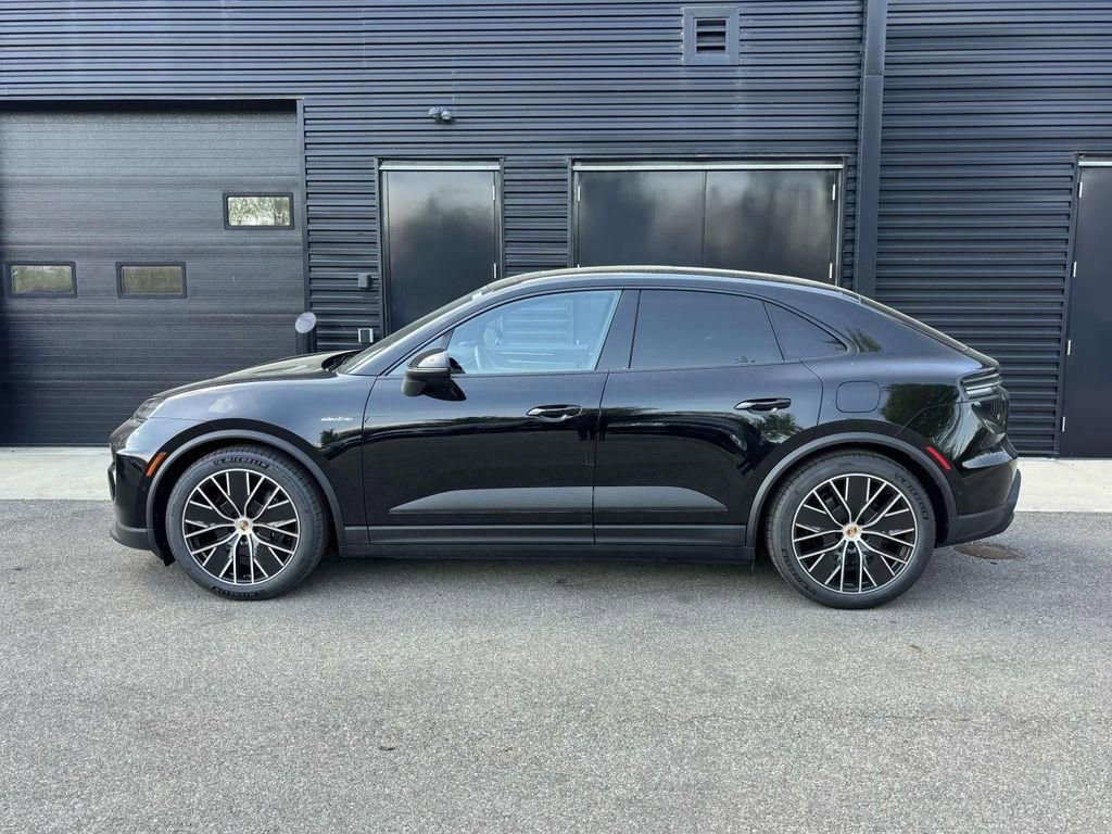 2025 Porsche Macan Electric