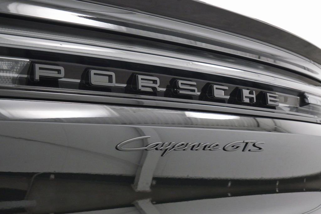 2025 Porsche Cayenne GTS