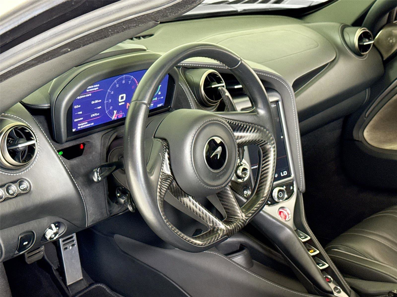 Used 2019 McLaren 720S photo 15