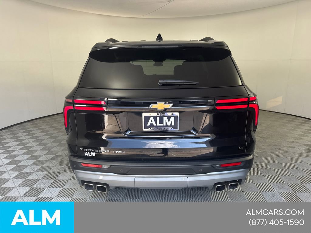 2024 Chevrolet Traverse LT
