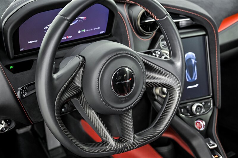Used 2018 McLaren 720S Performance photo 21