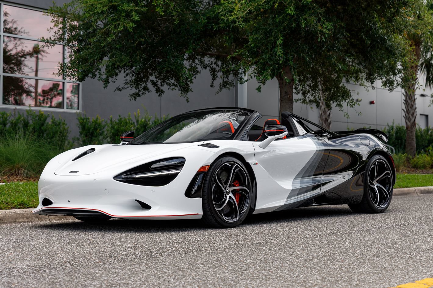 Used 2024 McLaren 750S Spider photo 39