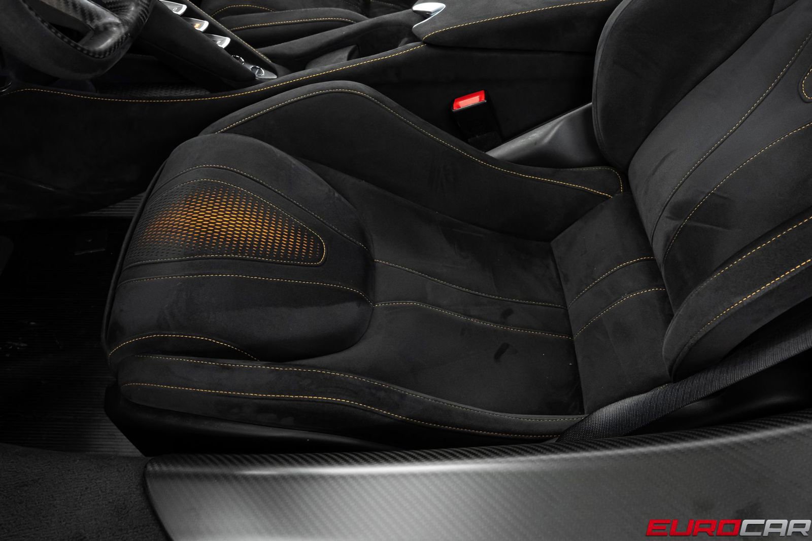 Used 2021 McLaren 765LT photo 46