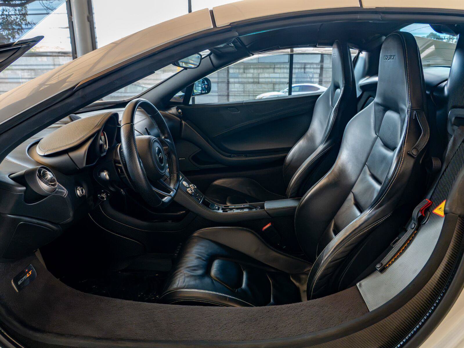 Used 2016 McLaren 675LT Spider photo 12