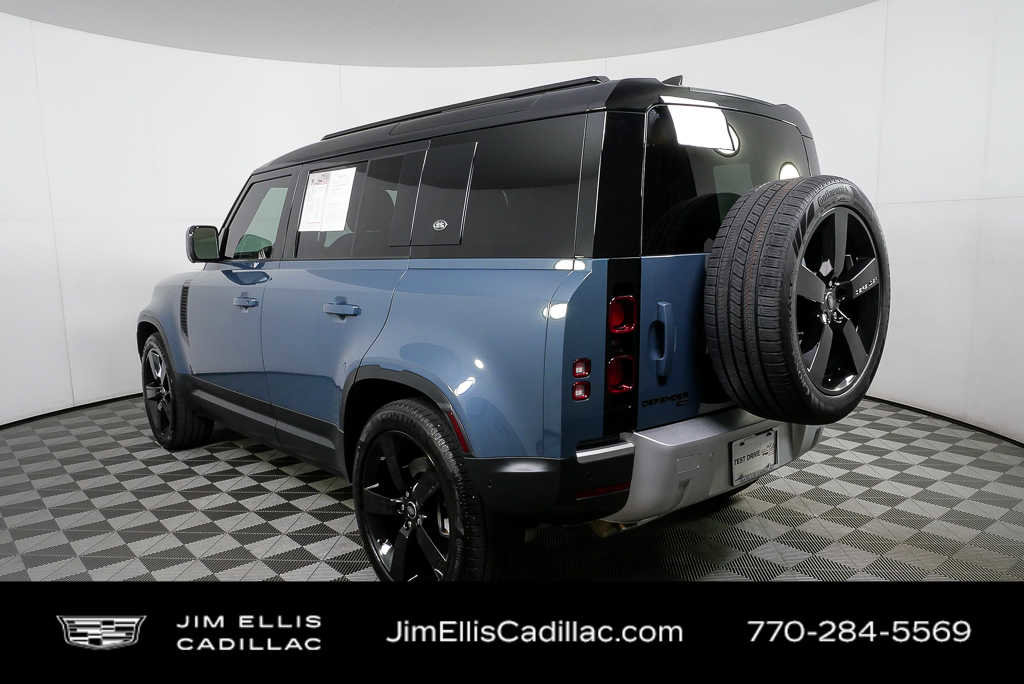 2023 Land Rover Defender 110 SE