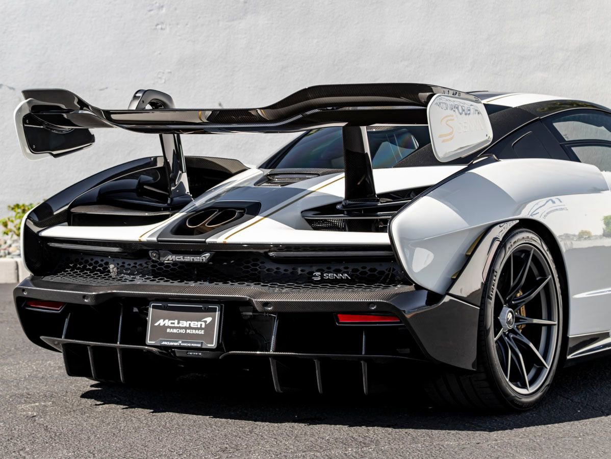 Used 2019 McLaren Senna photo 11