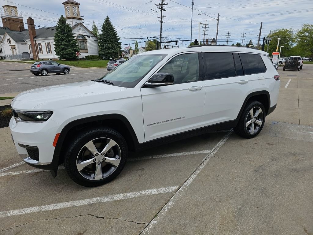 Used Jeep Grand Cherokee L Summit for Sale in Cleveland, OH