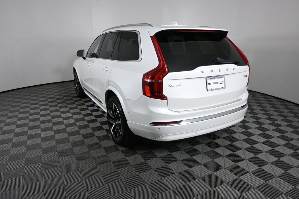 2025 Volvo Xc90 B5 Plus