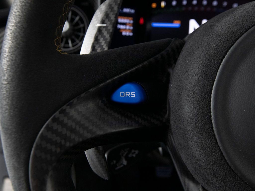 Used 2015 McLaren P1 photo 32