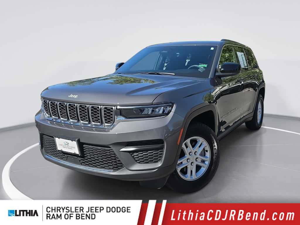Used 2025 Jeep Grand Cherokee Laredo w/ Luxury Tech Group I