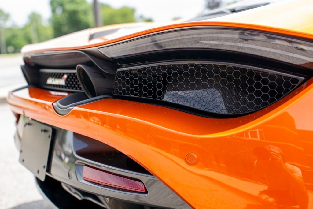 Used 2018 McLaren 720S Performance photo 27