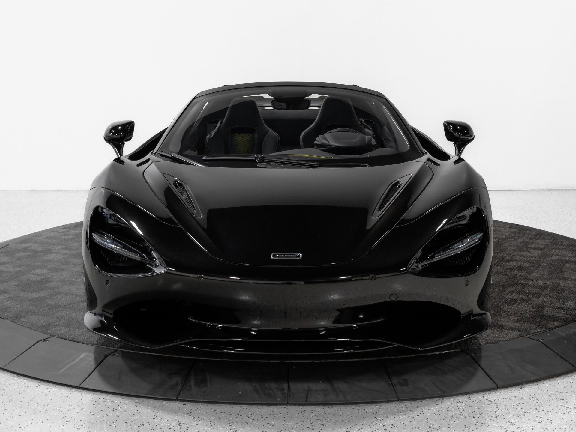 Used 2025 McLaren 750S Spider photo 17