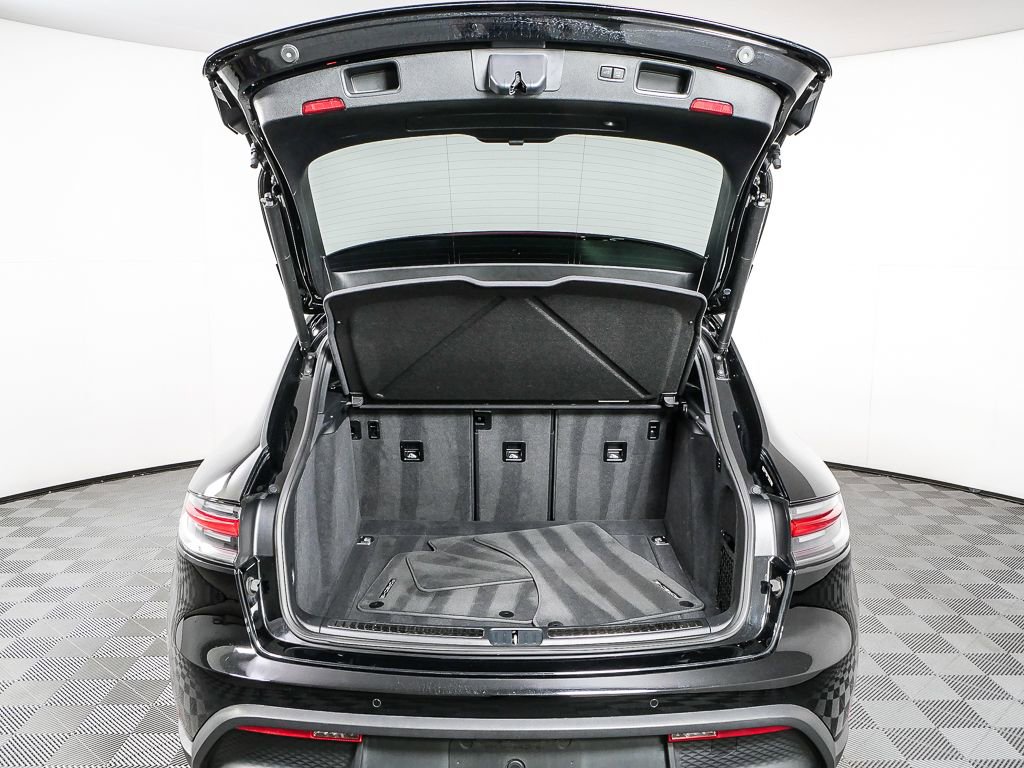 2023 Porsche Macan S