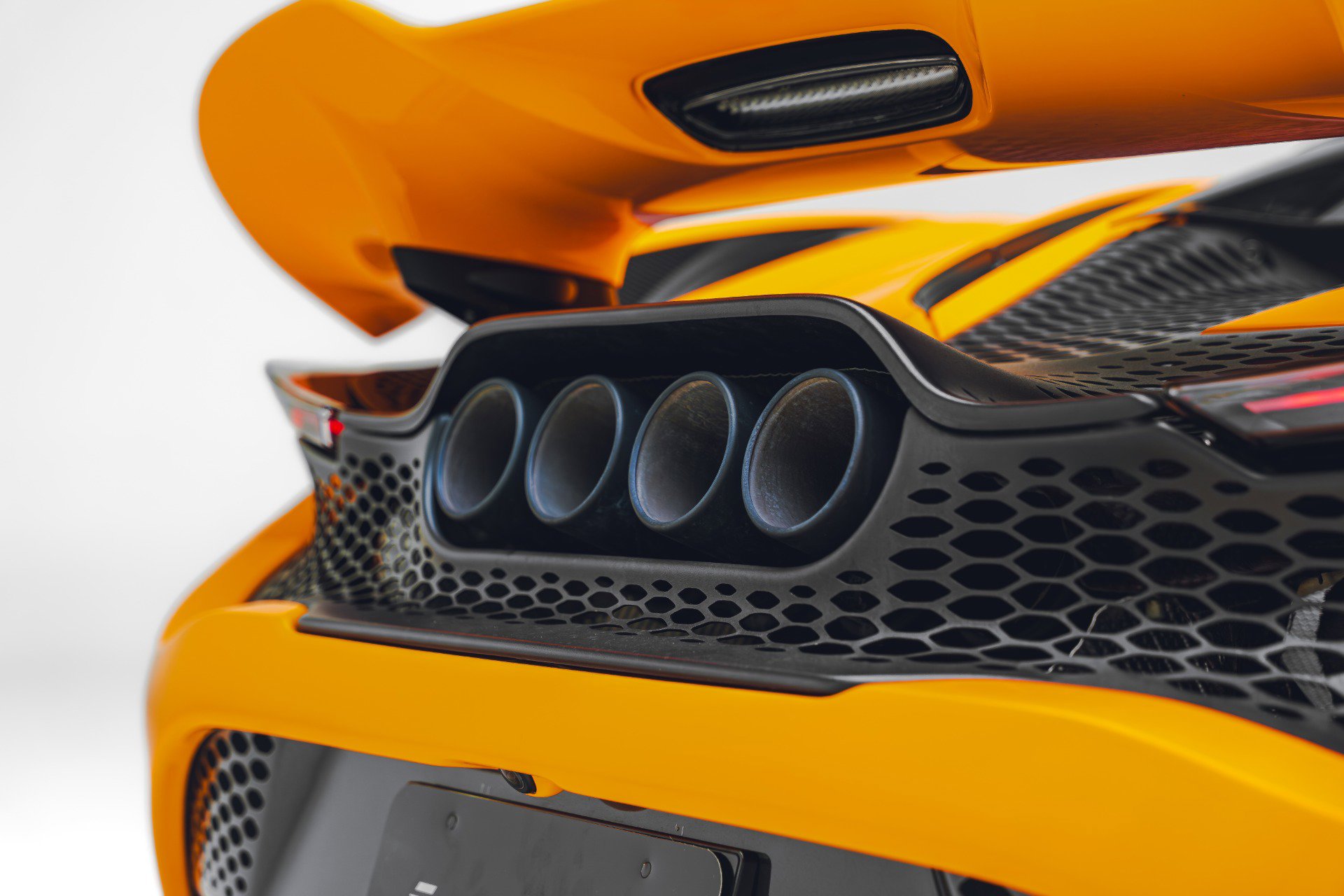 Used 2021 McLaren 765LT photo 21
