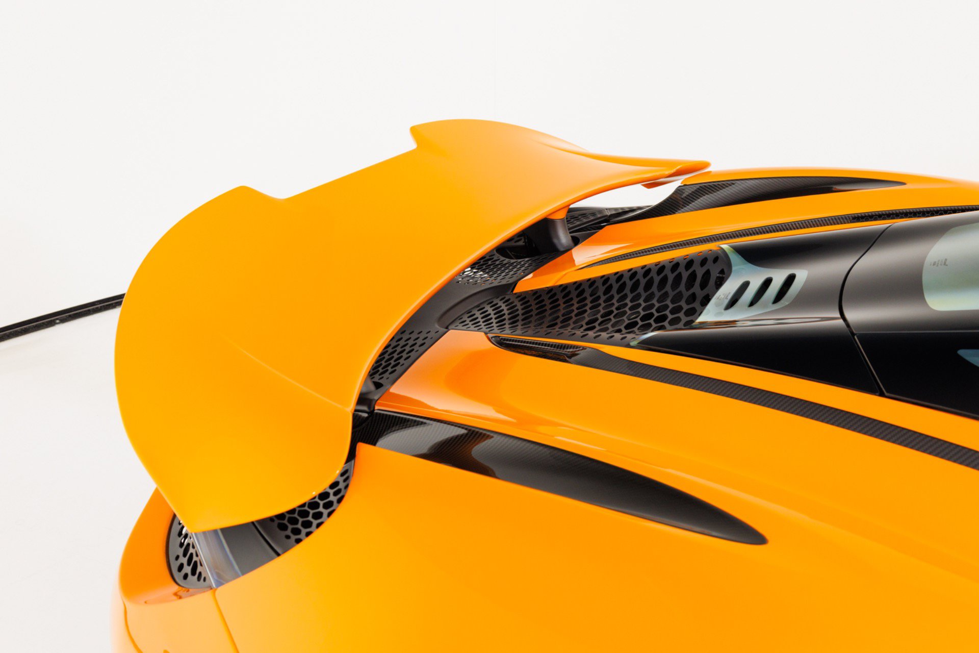 Used 2021 McLaren 765LT photo 80
