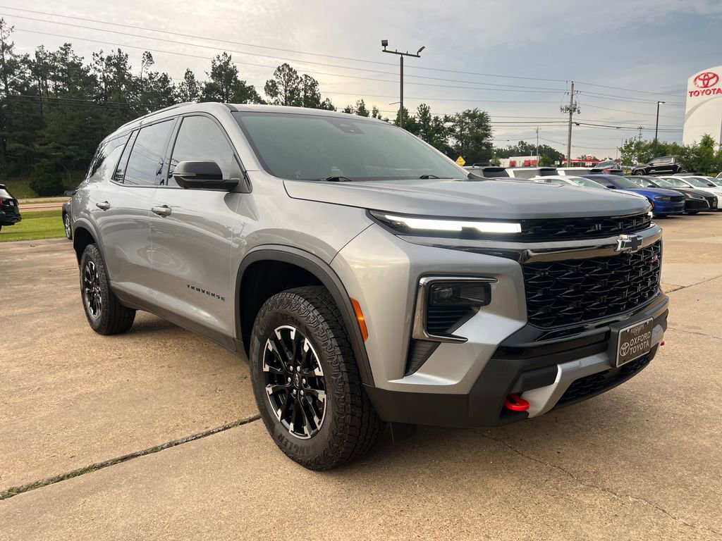 Used 2024 Chevrolet Traverse Z71