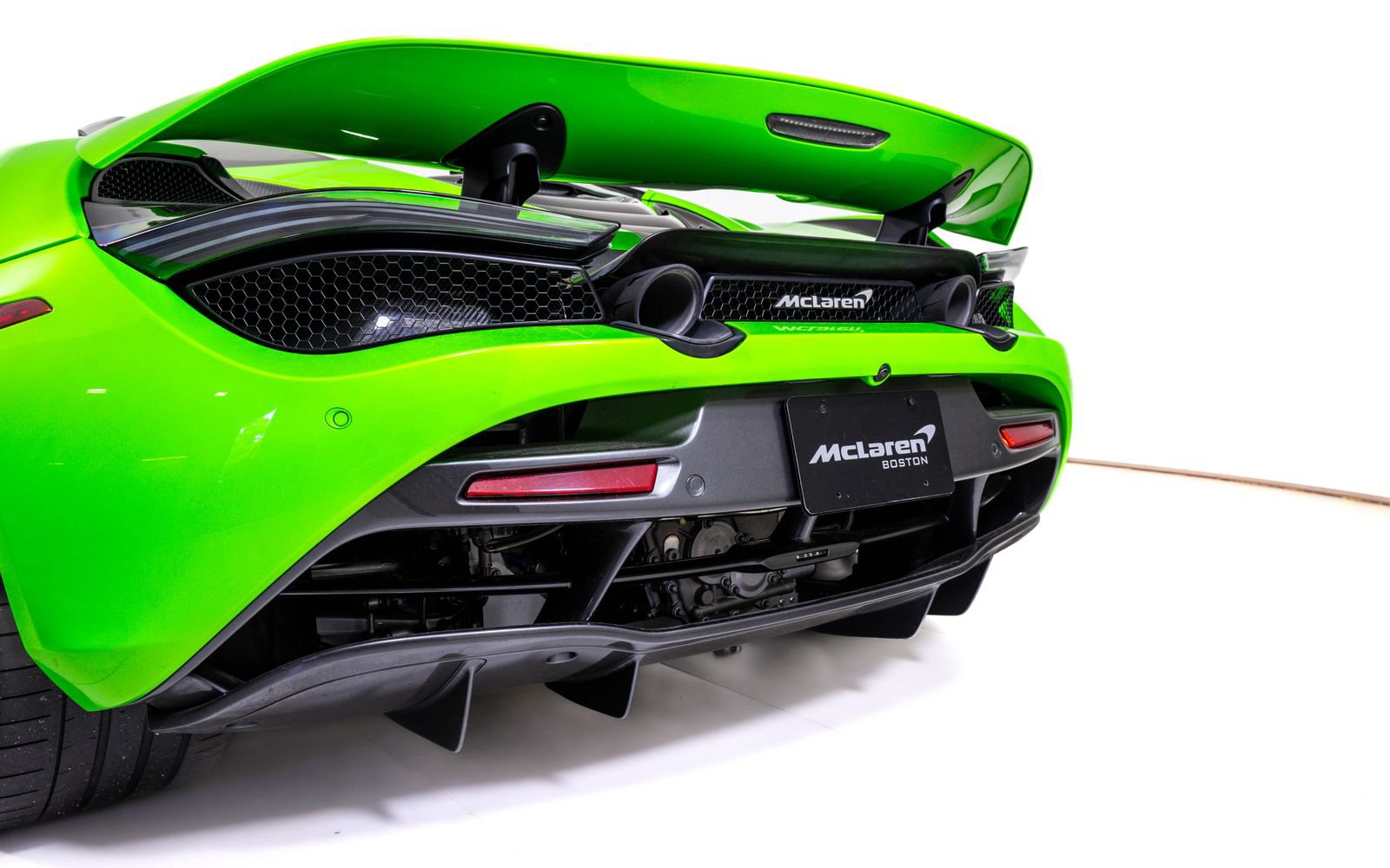 Used 2022 McLaren 720S Performance photo 14